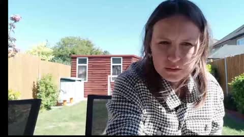 Snapshot of eatmypie69 chatting on 24, 4, 2026 Nadia Ferreira online show from 24, 4, 2026