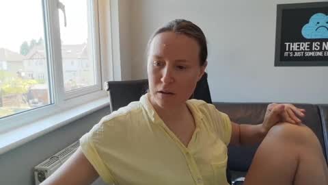 Snapshot of eatmypie69 chatting on 27, 5, 2026 Nadia Ferreira online show from 27, 5, 2026
