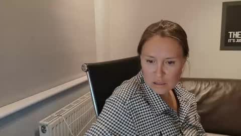 Snapshot of eatmypie69 chatting on 8, 6, 2026 Nadia Ferreira online show from 8, 6, 2026