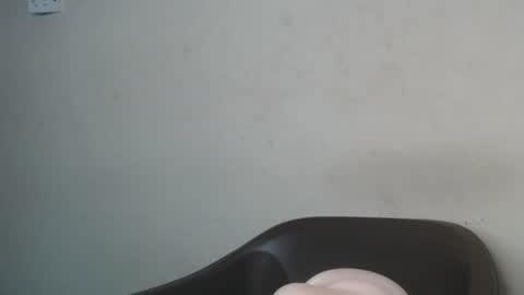 eatuupx online show from 18, 1, 2025