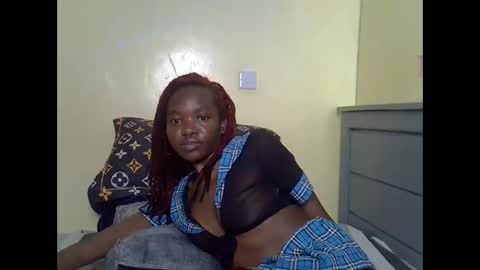 Snapshot of eboniana chatting on 16, 5, 2026 eboniana online show from 16, 5, 2026