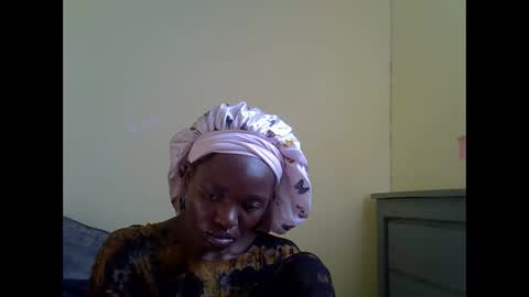 Snapshot of eboniana chatting on 17, 5, 2026 eboniana online show from 17, 5, 2026