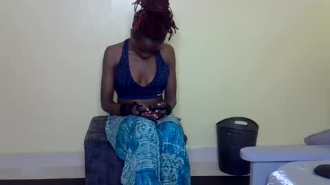 Snapshot of eboniana chatting on 12, 6, 2026 eboniana online show from 12, 6, 2026