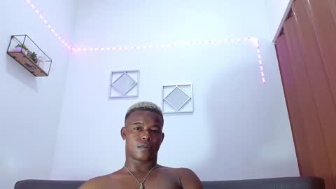 Snapshot of ebonny_stallion chatting on 28, 12, 2024 Chris Palaz online show from 28, 12, 2024