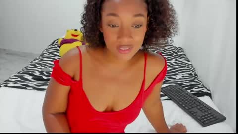 Snapshot of ebony_banks chatting on 5, 6, 2026 Liz online show from 5, 6, 2026