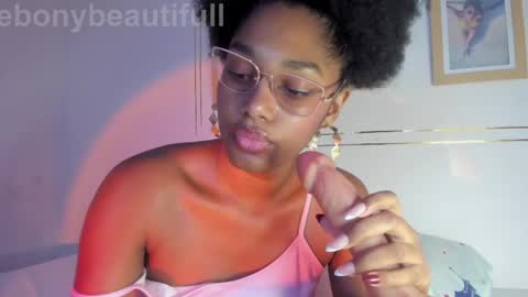 Snapshot of ebony_beautifull chatting on 27, 4, 2026 Luci online show from 27, 4, 2026