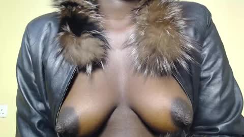 ebony choco2 online show from 15, 1, 2025