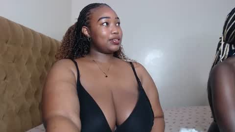 Snapshot of ebony_doll5 chatting on 12, 7, 2026 ebony_doll5 online show from 12, 7, 2026