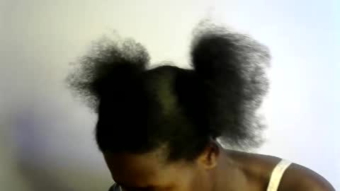 Snapshot of ebony_lynne chatting on 7, 5, 2026 ebony_lynne online show from 7, 5, 2026