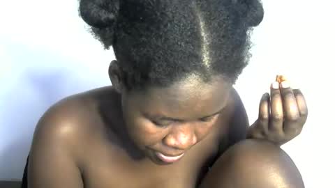 Snapshot of ebony_lynne chatting on 14, 5, 2026 ebony_lynne online show from 14, 5, 2026