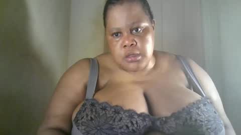 ebony_magixs online show from 28, 9, 2025