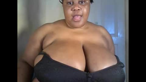 ebony_magixs online show from 13, 10, 2025