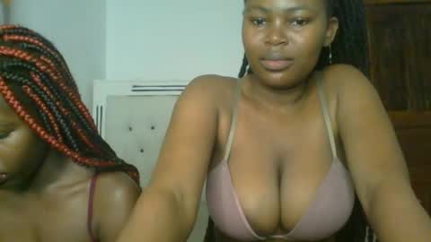 Snapshot of ebony_meeky chatting on 5, 10, 2025 ebony_meeky online show from 5, 10, 2025
