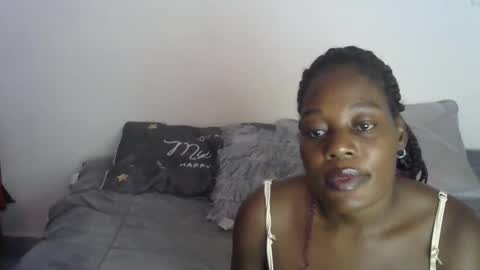 Snapshot of ebony_merry chatting on 1, 12, 2025 ebony merry online show from 1, 12, 2025
