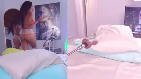 Snapshot of ebony_skyee chatting on 30, 9, 2025 SKYE online show from 30, 9, 2025