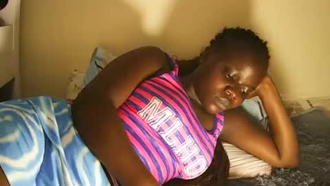 Snapshot of ebony_tasha chatting on 22, 1, 2025 tasha online show from 22, 1, 2025