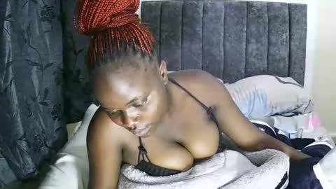Snapshot of ebony_tasha chatting on 31, 1, 2025 tasha online show from 31, 1, 2025