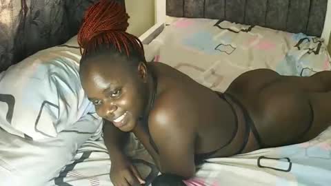 Snapshot of ebony_tasha chatting on 7, 2, 2025 tasha online show from 7, 2, 2025