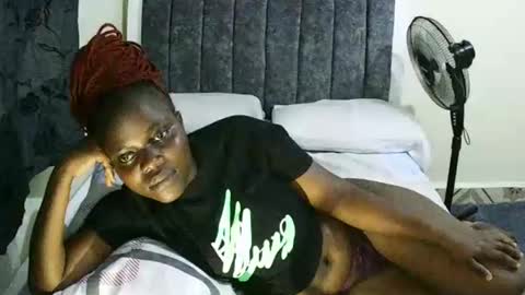 Snapshot of ebony_tasha chatting on 9, 2, 2025 tasha online show from 9, 2, 2025