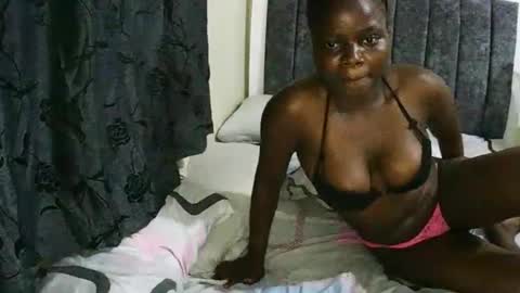 Snapshot of ebony_tasha chatting on 11, 2, 2025 tasha online show from 11, 2, 2025
