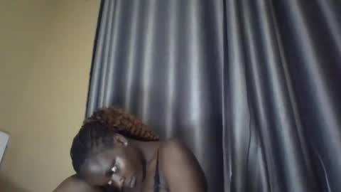 Snapshot of ebony_tasha chatting on 8, 3, 2025 tasha online show from 8, 3, 2025