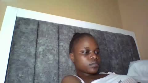 Snapshot of ebony_tasha chatting on 19, 9, 2025 tasha online show from 19, 9, 2025