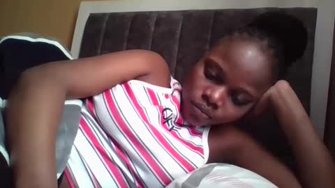 Snapshot of ebony_tasha chatting on 29, 9, 2025 tasha online show from 29, 9, 2025