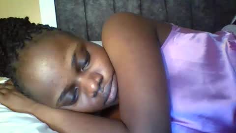 Snapshot of ebony_tasha chatting on 30, 9, 2025 tasha online show from 30, 9, 2025