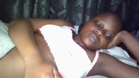 Snapshot of ebony_tasha chatting on 3, 2, 2026 tasha online show from 3, 2, 2026