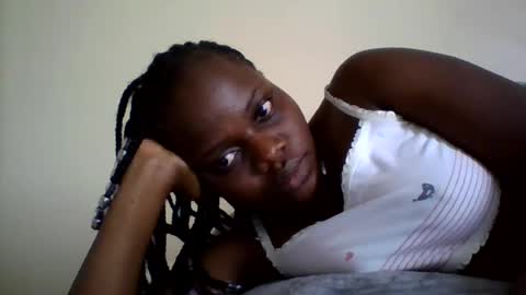 Snapshot of ebony_tasha chatting on 18, 6, 2026 tasha online show from 18, 6, 2026