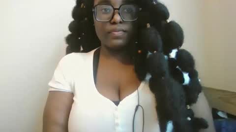 Snapshot of ebonybigtitqueen3 chatting on 4, 11, 2025 ebonybigtitqueen3 online show from 4, 11, 2025