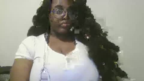 Snapshot of ebonybigtitqueen3 chatting on 5, 11, 2025 ebonybigtitqueen3 online show from 5, 11, 2025