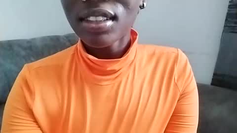 Ebony Melanie online show from 2, 3, 2025