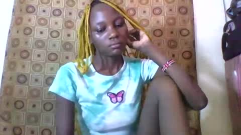 Snapshot of ebonycutegal4 chatting on 30, 1, 2025 MELLEN online show from 30, 1, 2025