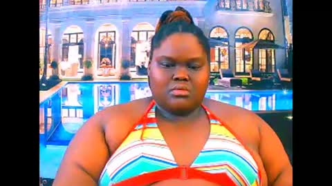 ebonyhotbuns4u2luv online show from 2, 4, 2026