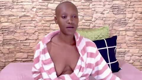 Snapshot of ebonyolive69 chatting on 4, 7, 2026 Cindy online show from 4, 7, 2026