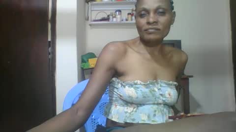 Snapshot of ebonyqueen4 chatting on 25, 9, 2025 JACKLINE online show from 25, 9, 2025