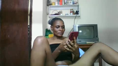 Snapshot of ebonyqueen4 chatting on 1, 10, 2025 JACKLINE online show from 1, 10, 2025