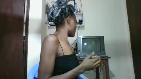 Snapshot of ebonyqueen4 chatting on 2, 10, 2025 JACKLINE online show from 2, 10, 2025