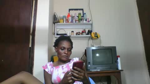 Snapshot of ebonyqueen4 chatting on 15, 10, 2025 JACKLINE online show from 15, 10, 2025