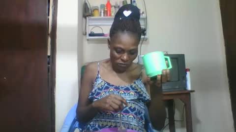 Snapshot of ebonyqueen4 chatting on 27, 10, 2025 JACKLINE online show from 27, 10, 2025