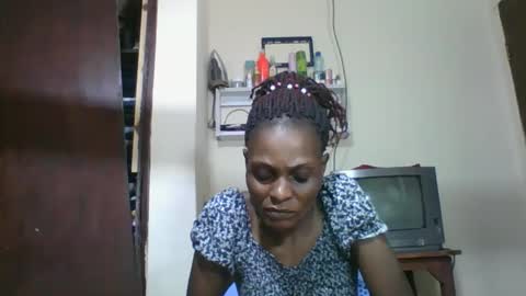 Snapshot of ebonyqueen4 chatting on 11, 11, 2025 JACKLINE online show from 11, 11, 2025