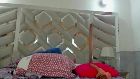 ebonysquirtcol online show from 8, 11, 2025