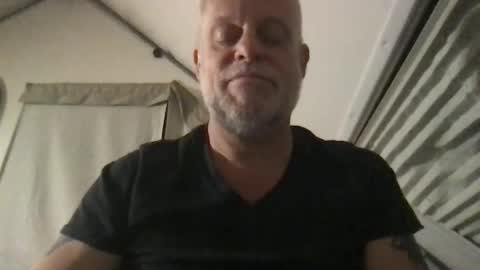 Snapshot of ecstaticz chatting on 17, 11, 2025 Z online show from 17, 11, 2025