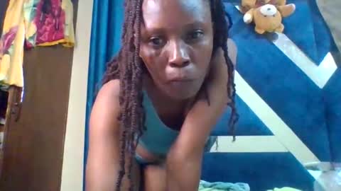 Snapshot of edakiss chatting on 3, 6, 2026 edakiss online show from 3, 6, 2026