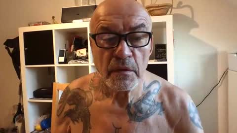 Snapshot of eddelmar chatting on 3, 3, 2025 eddelmar online show from 3, 3, 2025