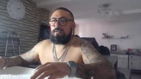 edgarram83 online show from 10, 11, 2025