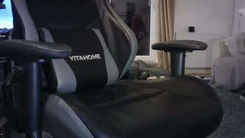 Snapshot of edged_biker chatting on 22, 12, 2024 edged biker online show from 22, 12, 2024