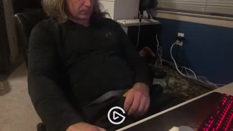 Snapshot of edgemeallnight chatting on 5, 2, 2025 edgemeallnight online show from 5, 2, 2025