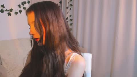 Lisa  online show from 25, 2, 2025